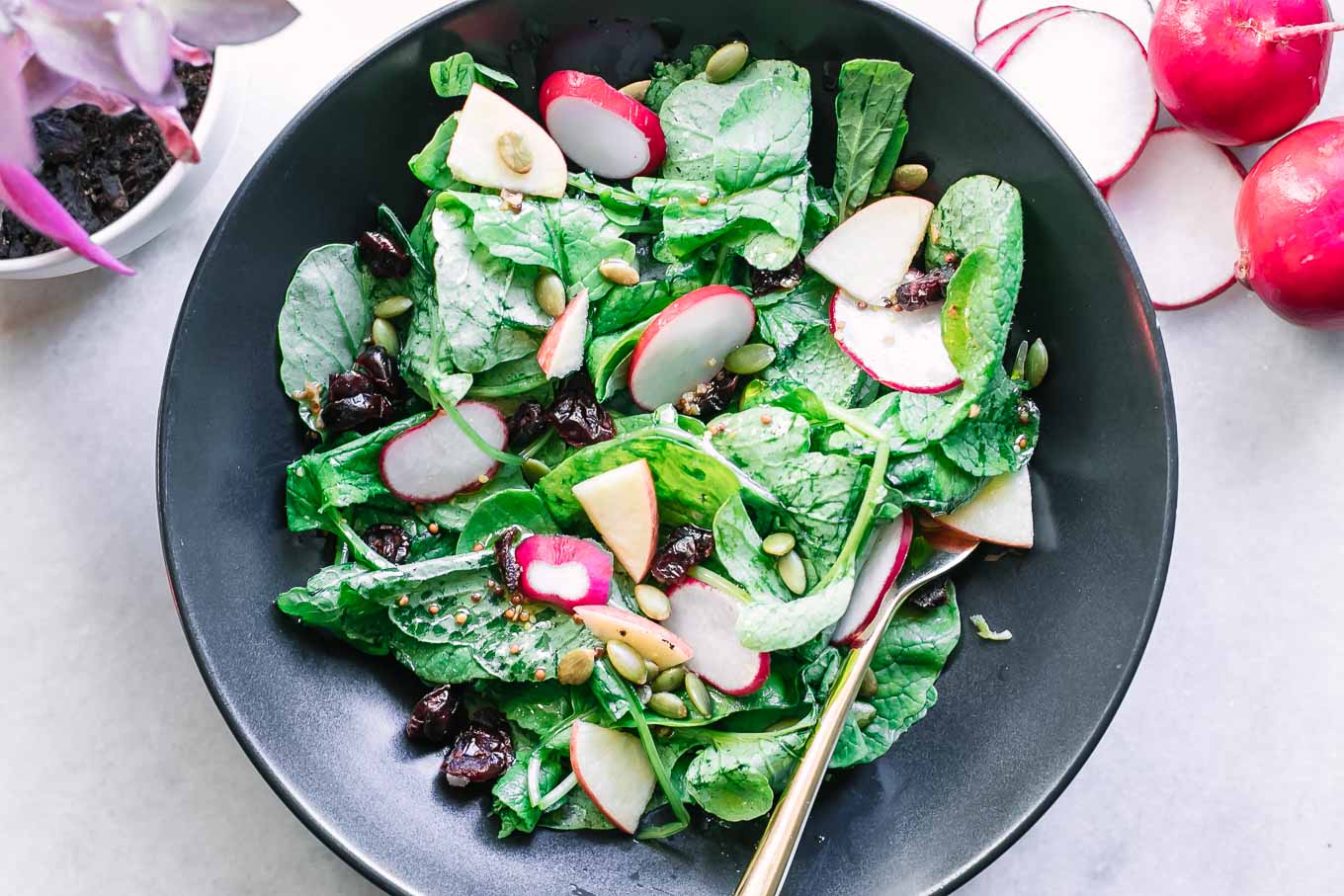 Easy Greens & Radish Salads: Customizing Your Zesty Lime Creation
